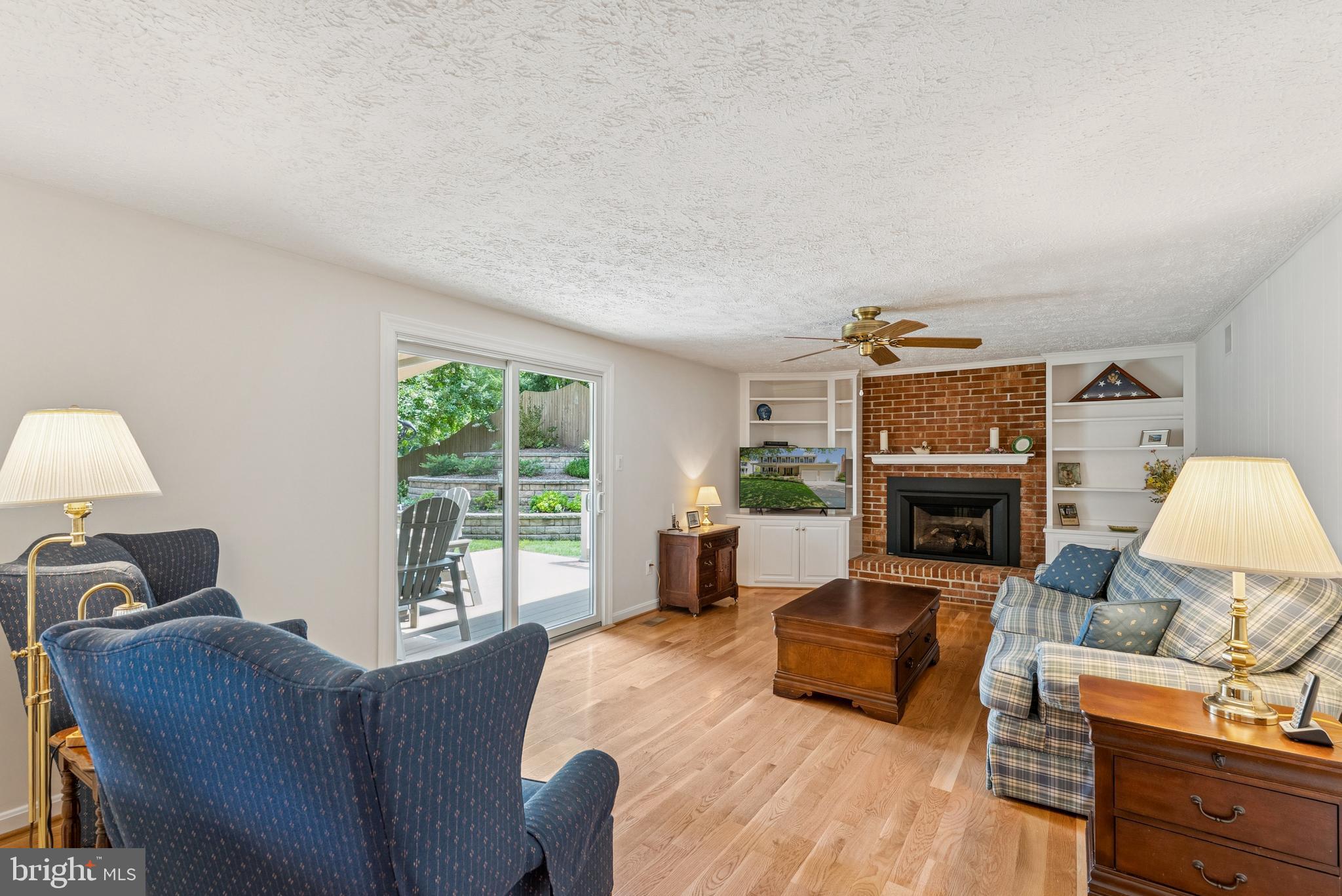 15395 AUTUMN LANE
