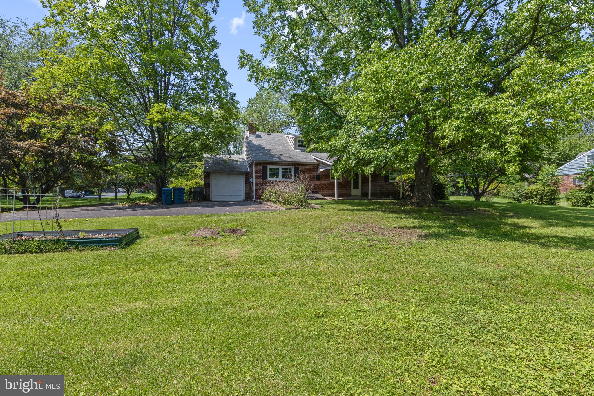808 JUDIE LANE