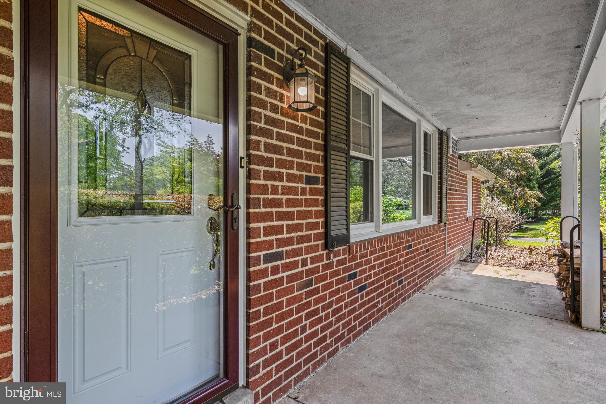 808 JUDIE LANE