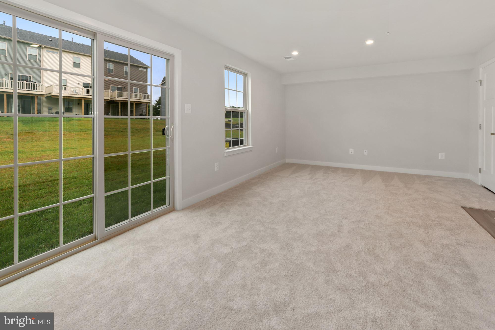 LAKE LINGANORE - Residential Lease