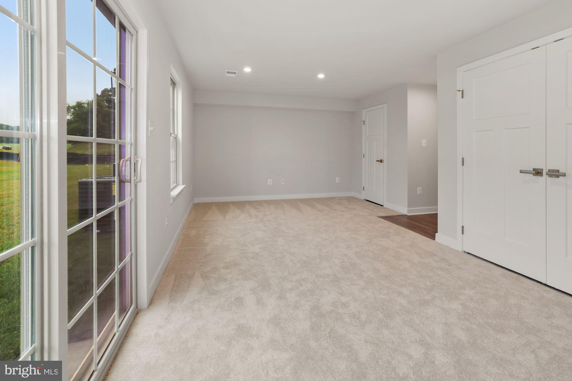 LAKE LINGANORE - Residential Lease