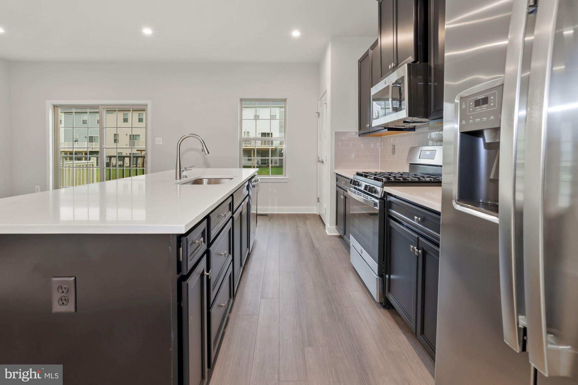 LAKE LINGANORE - Residential Lease