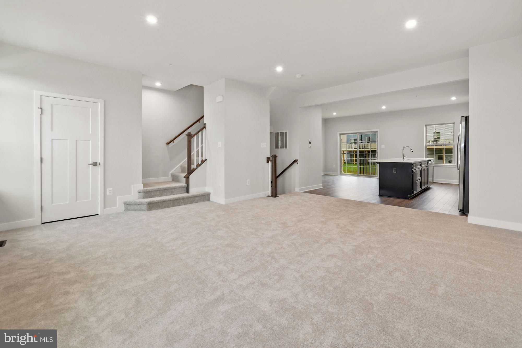 LAKE LINGANORE - Residential Lease