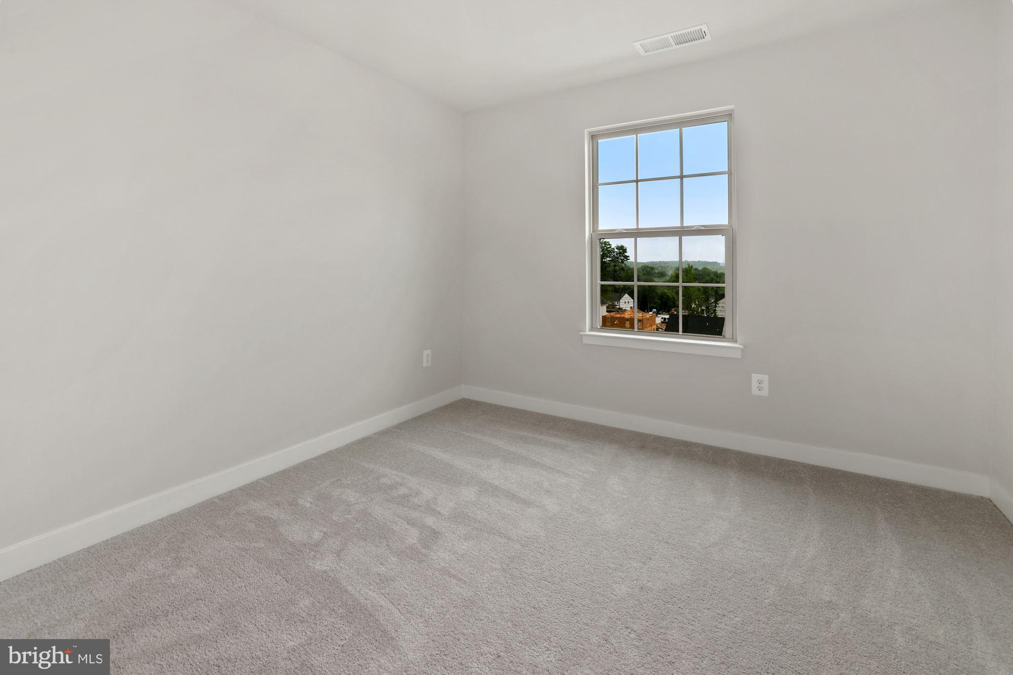 LAKE LINGANORE - Residential Lease