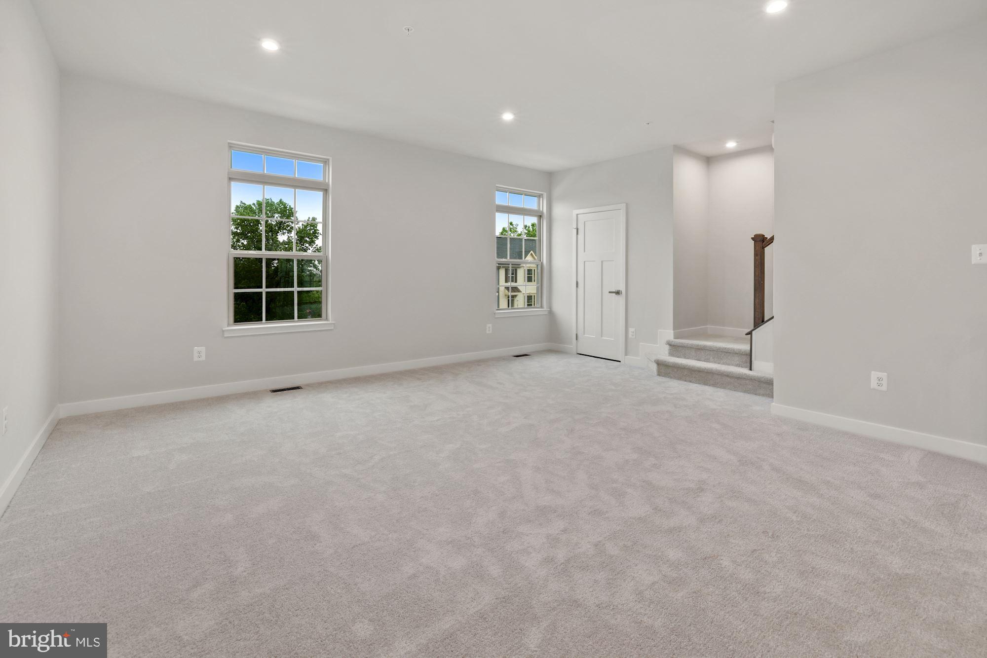 LAKE LINGANORE - Residential Lease