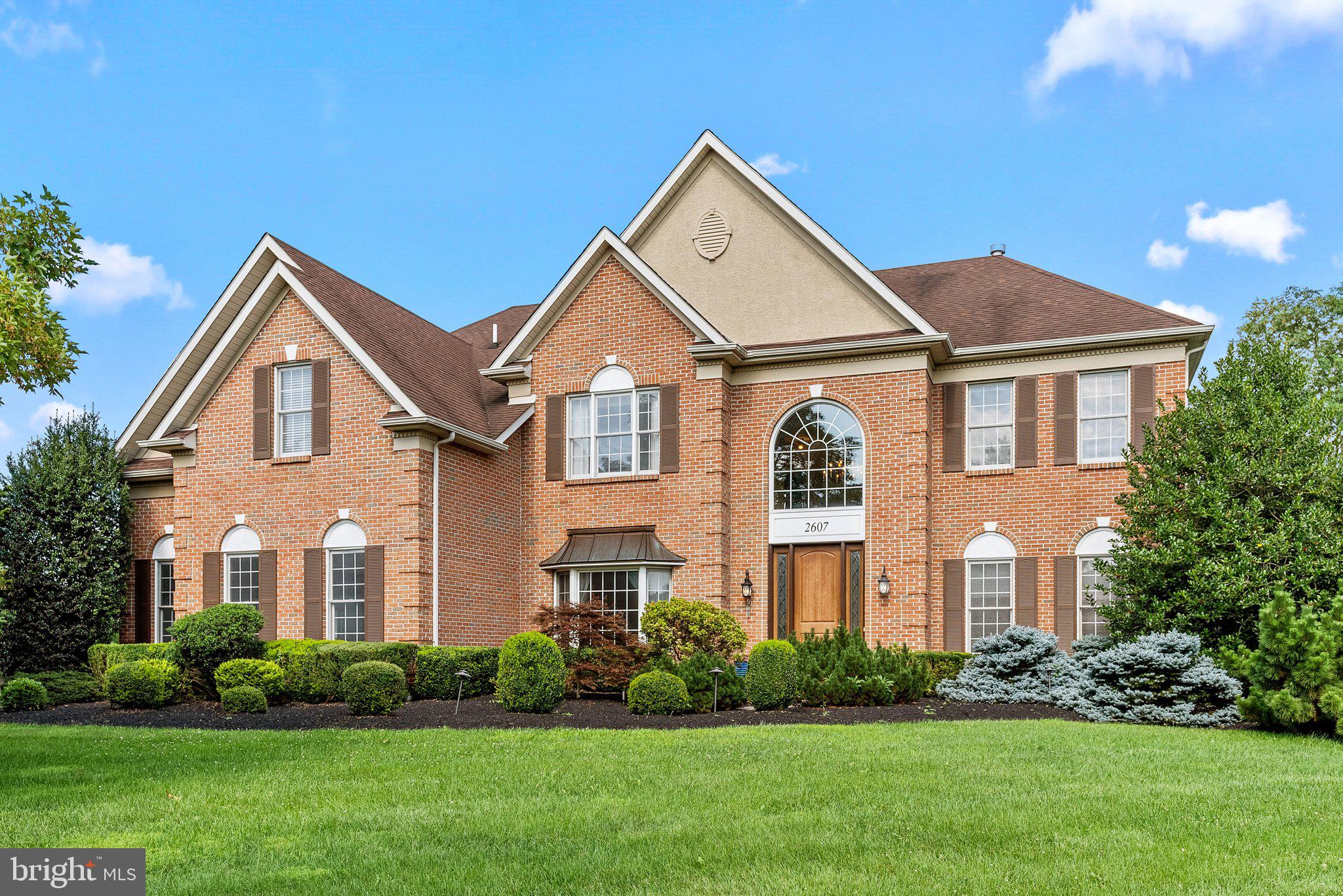 ESTS AT DARK HOLLOW - Residential