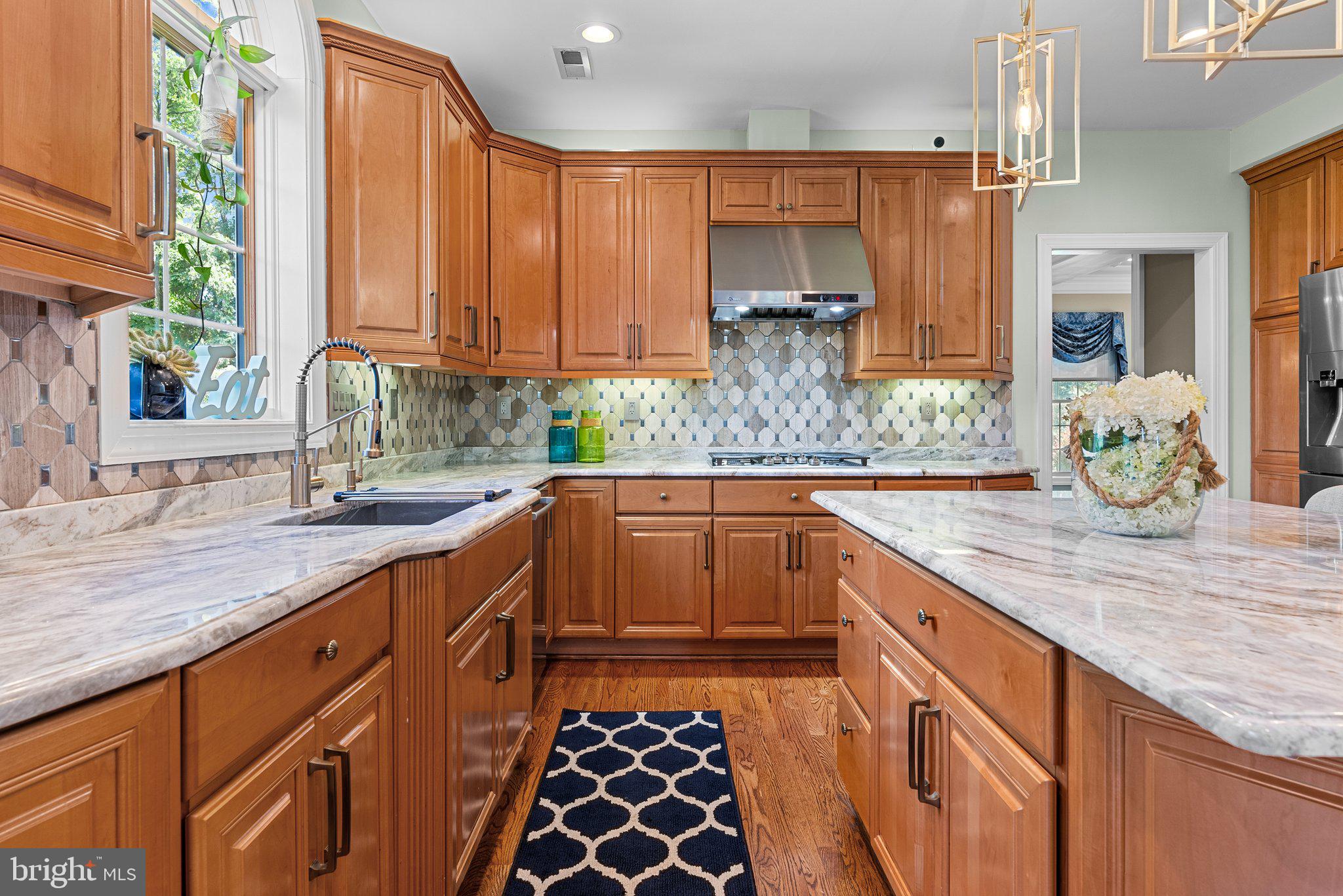 ESTS AT DARK HOLLOW - Residential