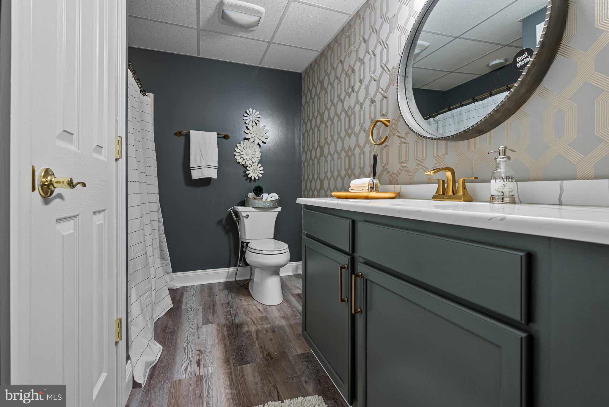 ESTS AT DARK HOLLOW - Residential