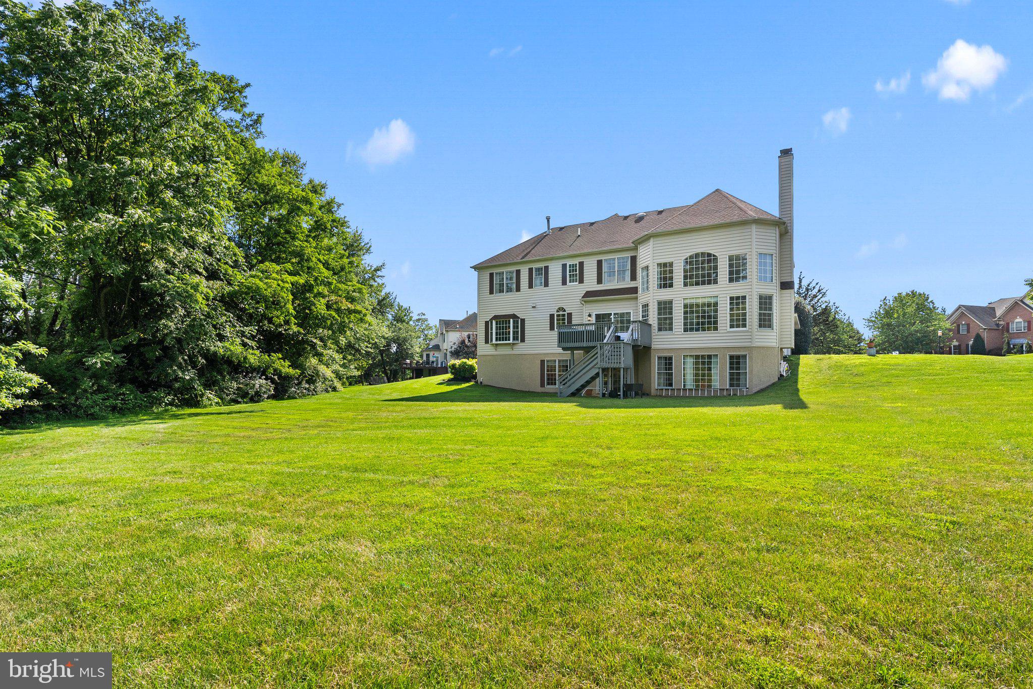 ESTS AT DARK HOLLOW - Residential