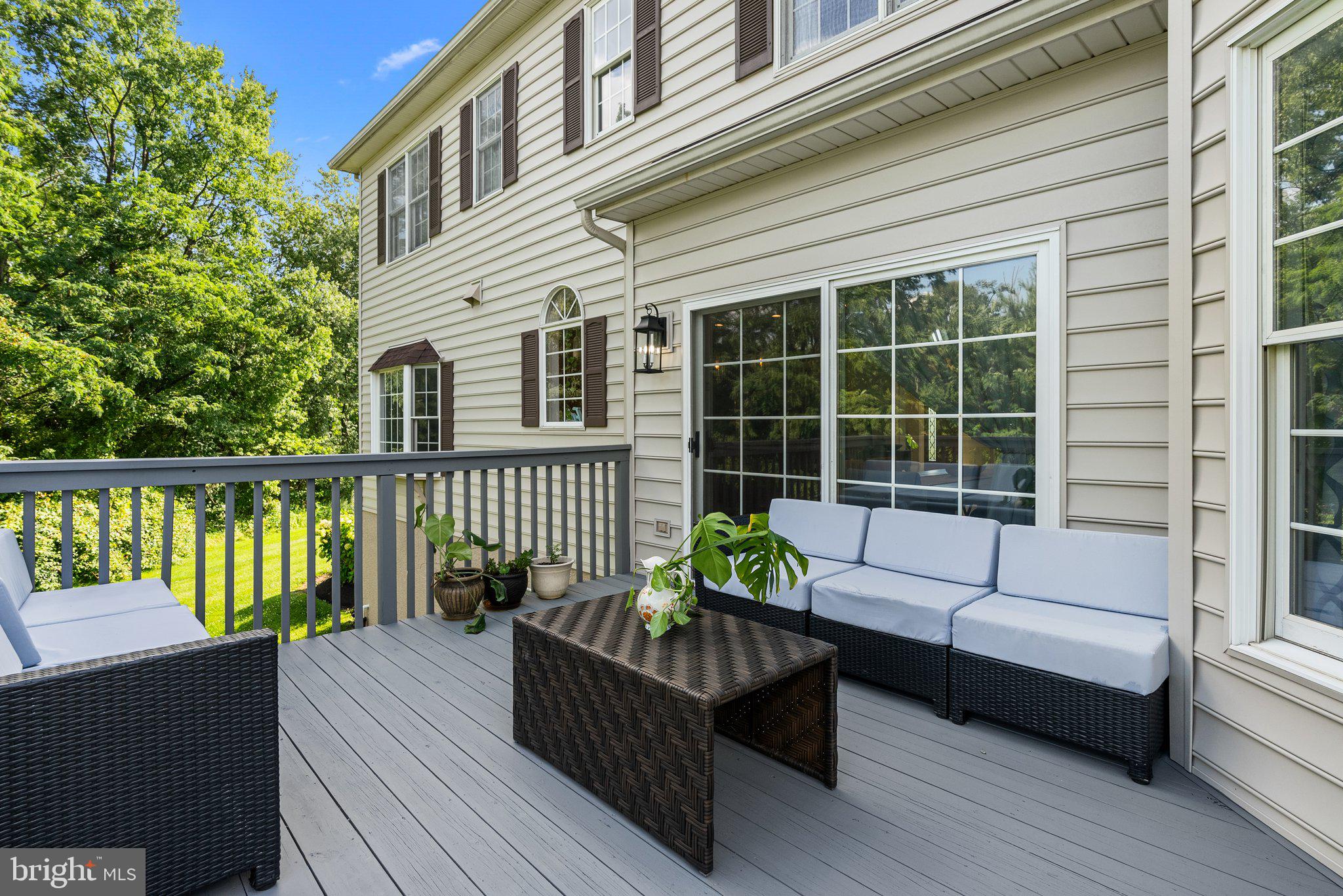 ESTS AT DARK HOLLOW - Residential