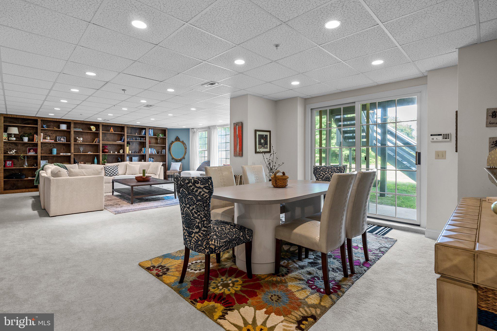 ESTS AT DARK HOLLOW - Residential