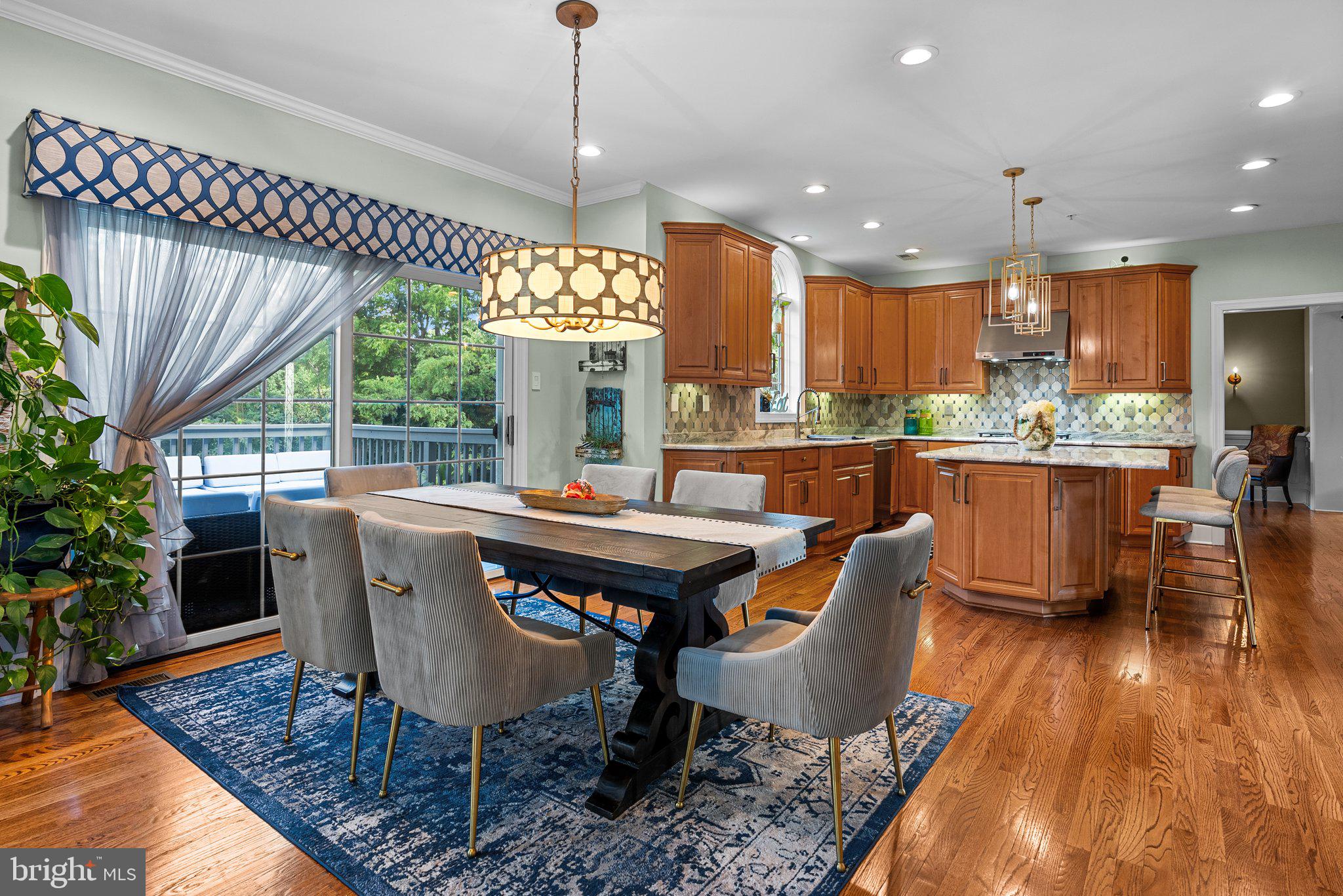 ESTS AT DARK HOLLOW - Residential