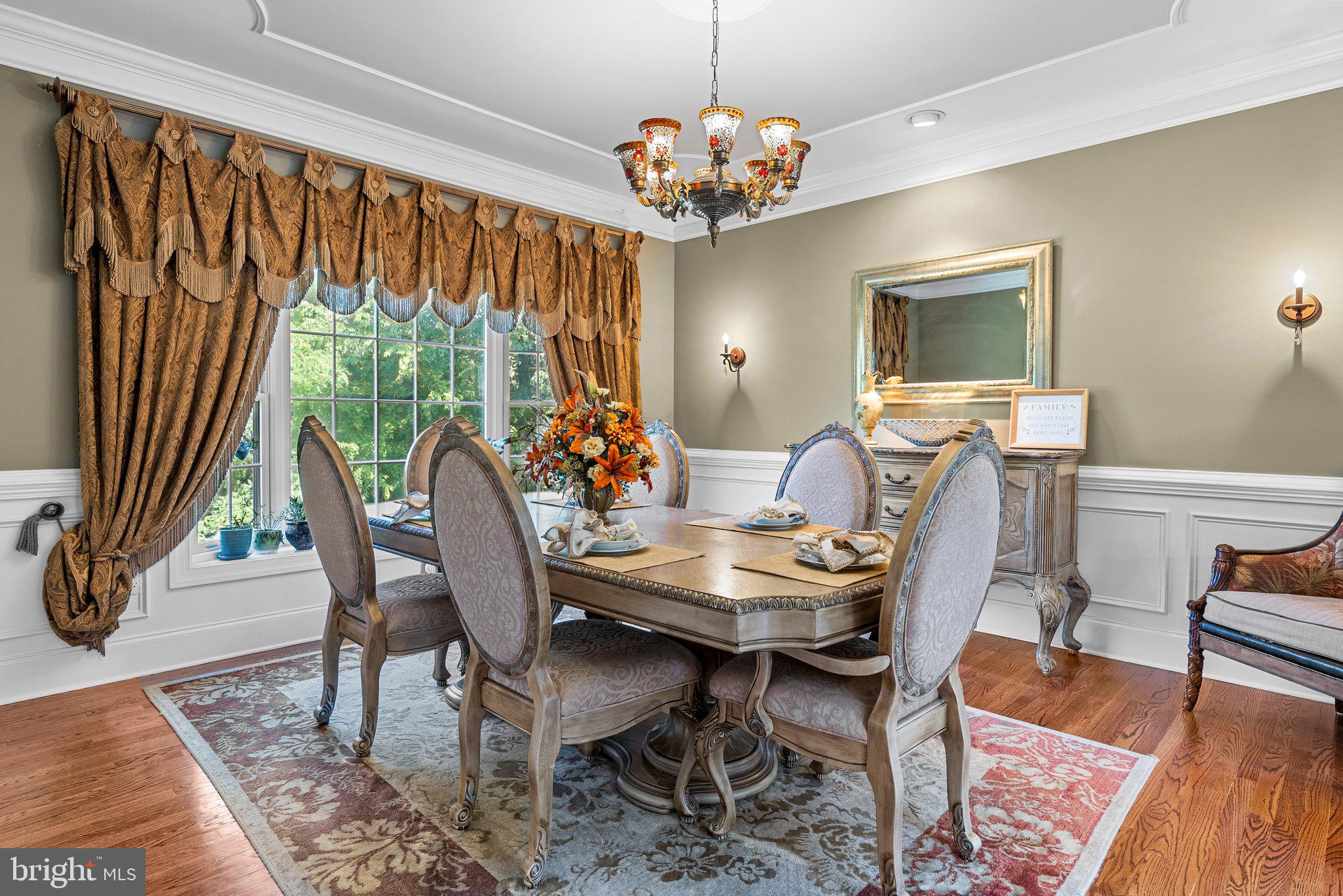 ESTS AT DARK HOLLOW - Residential