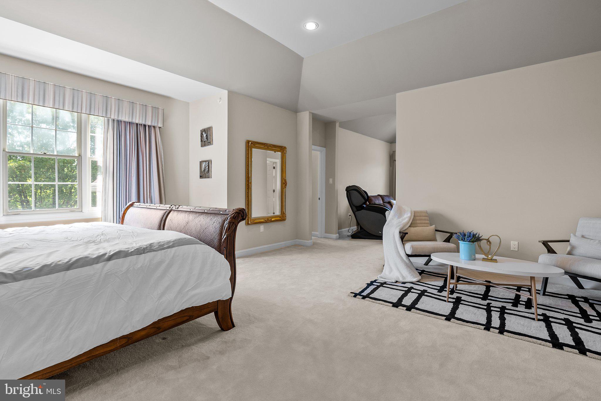 ESTS AT DARK HOLLOW - Residential