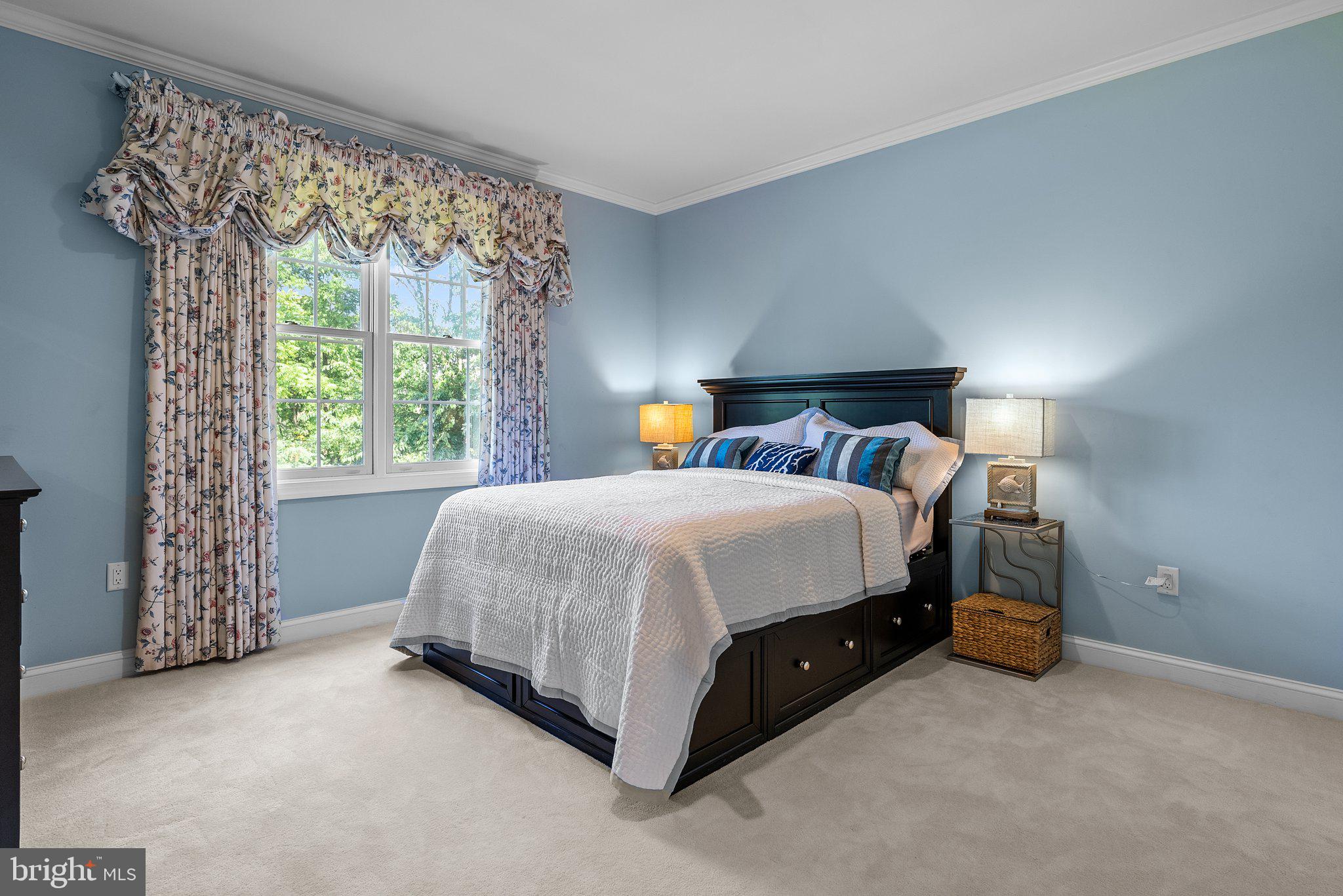 ESTS AT DARK HOLLOW - Residential