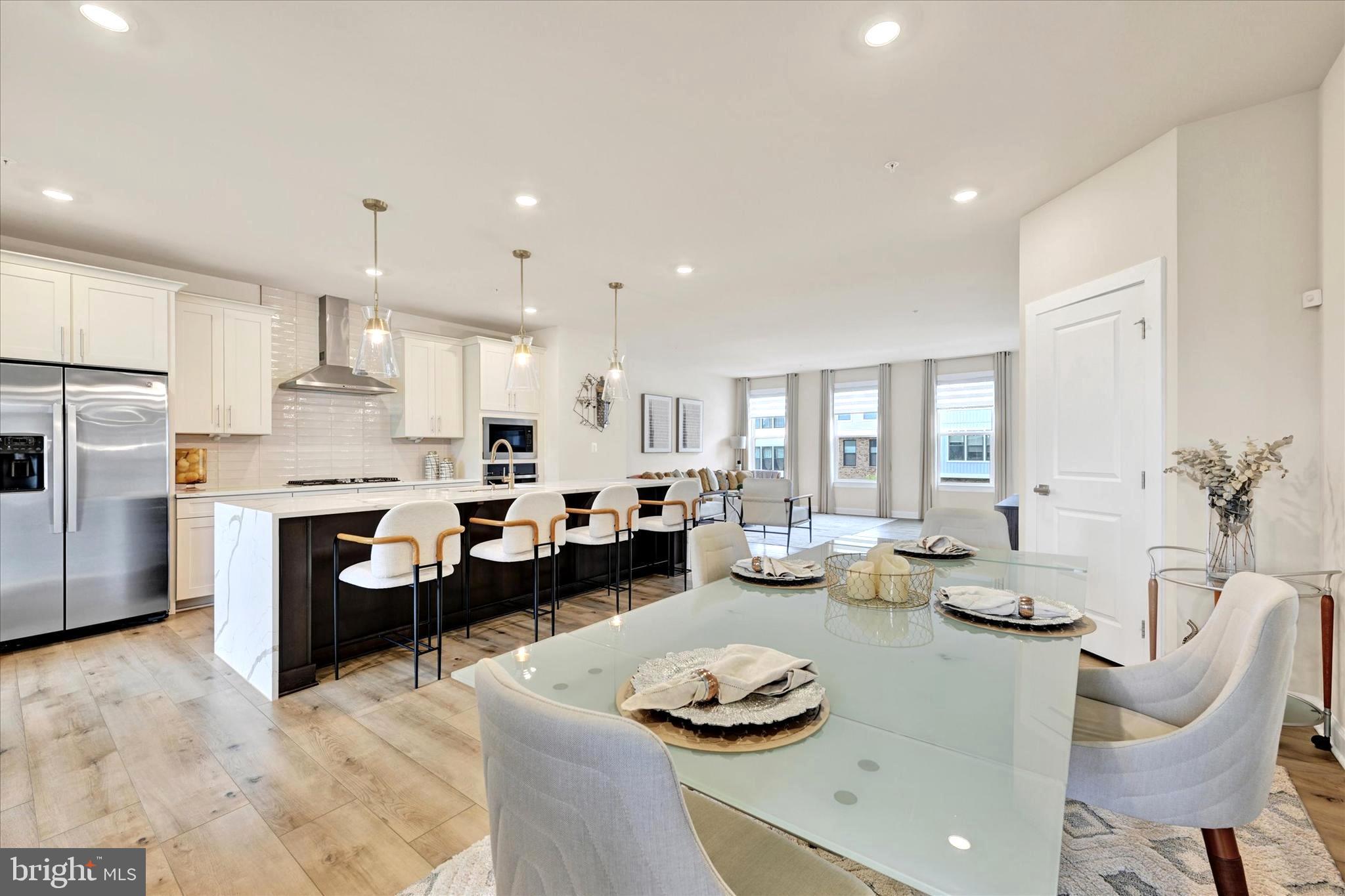 232 HICKORY HOLLOW COURT
