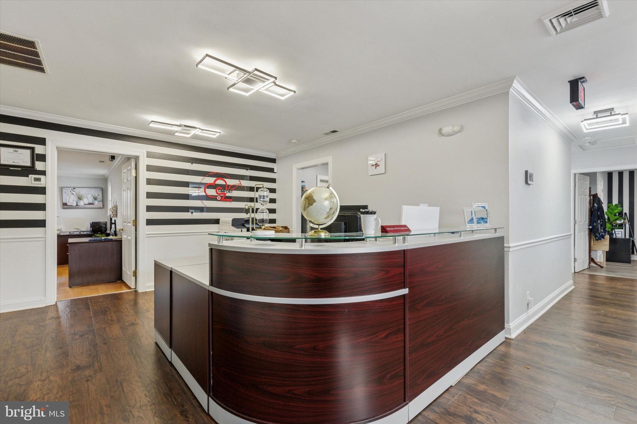 239 W GERMANTOWN PIKE