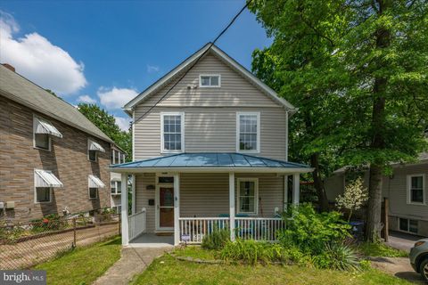 3811 32ND STREET MOUNT RAINIER MD 20712