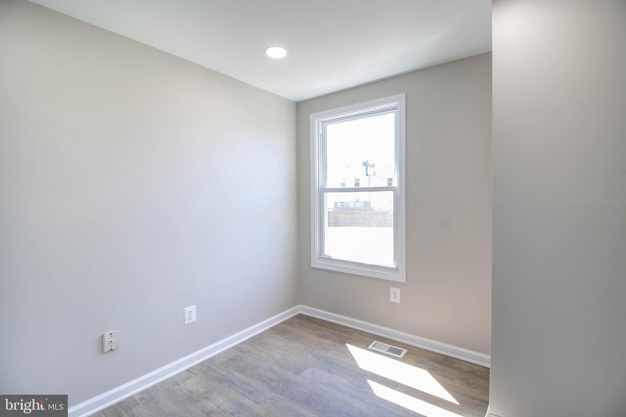 POHICK VILLAGE - Residential Lease