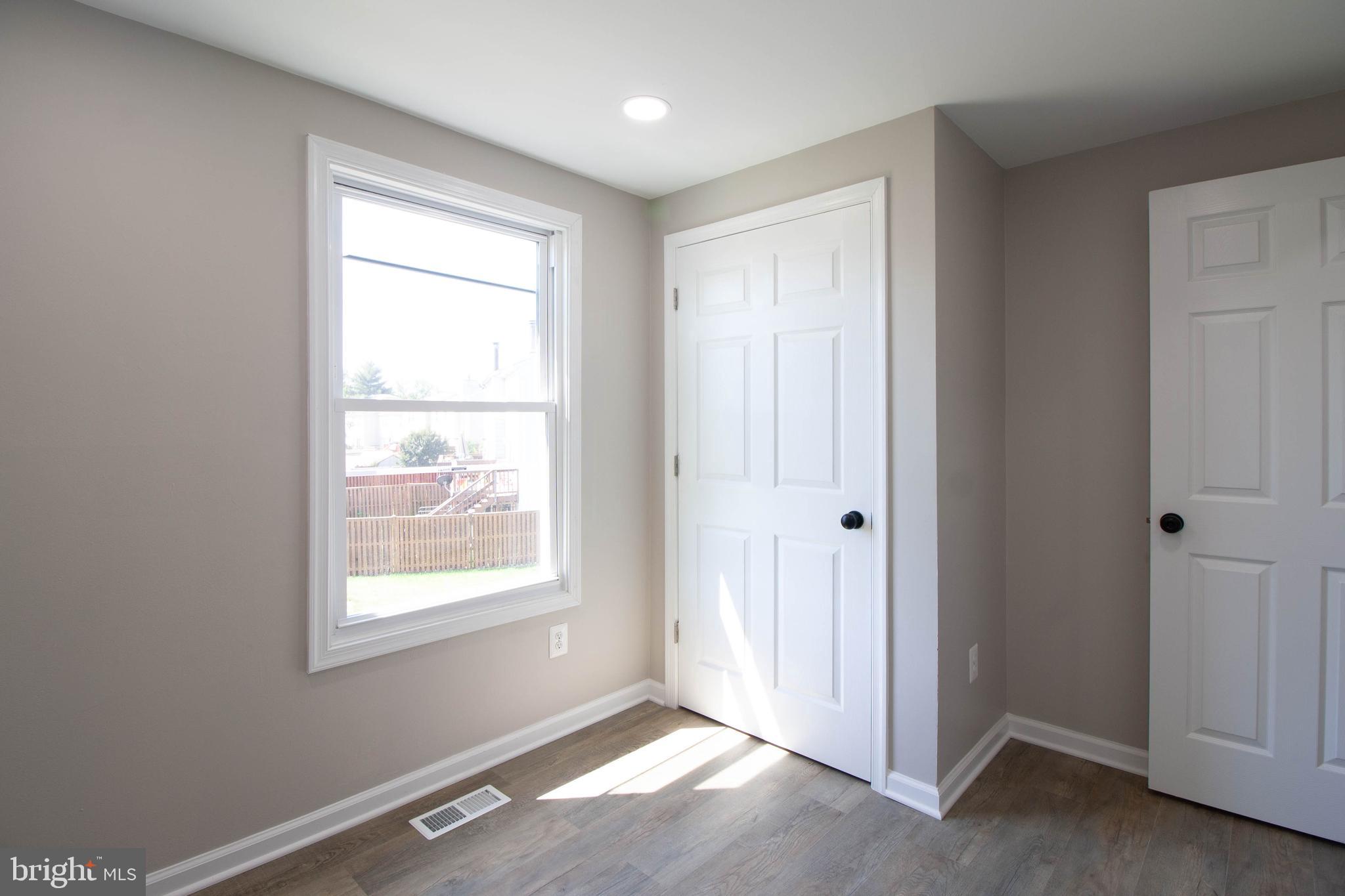 POHICK VILLAGE - Residential Lease