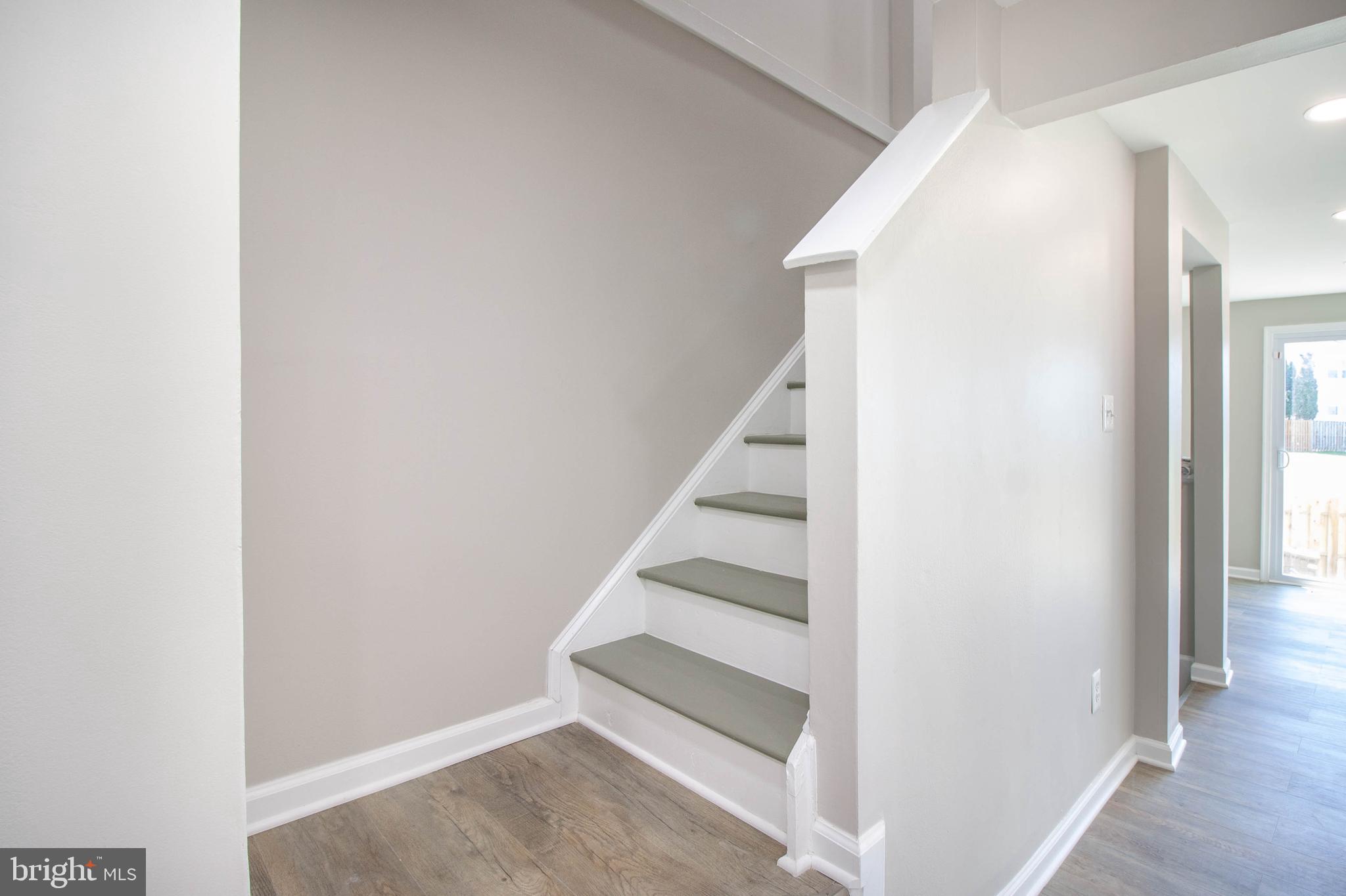 POHICK VILLAGE - Residential Lease