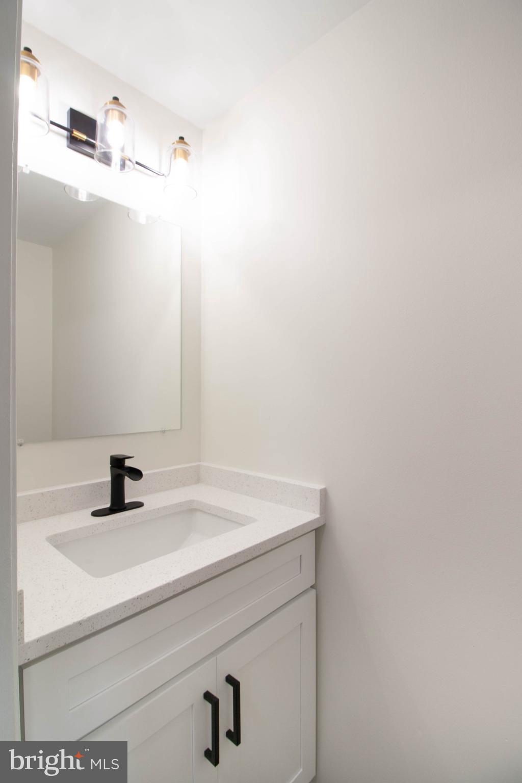 POHICK VILLAGE - Residential Lease