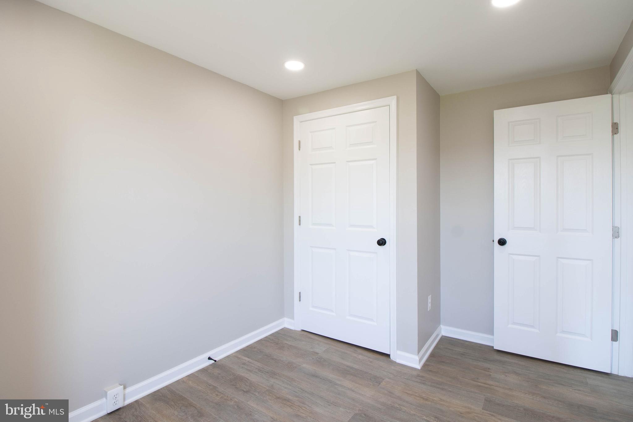 POHICK VILLAGE - Residential Lease