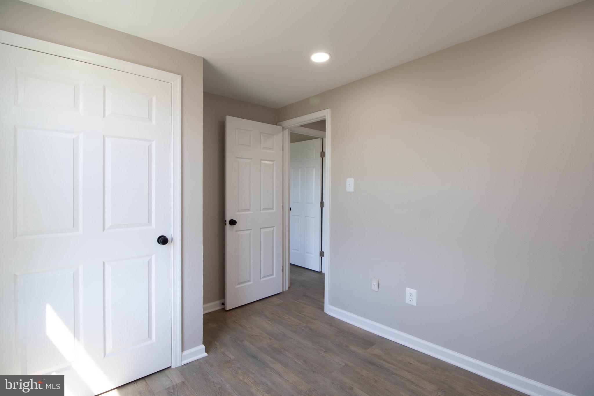 POHICK VILLAGE - Residential Lease