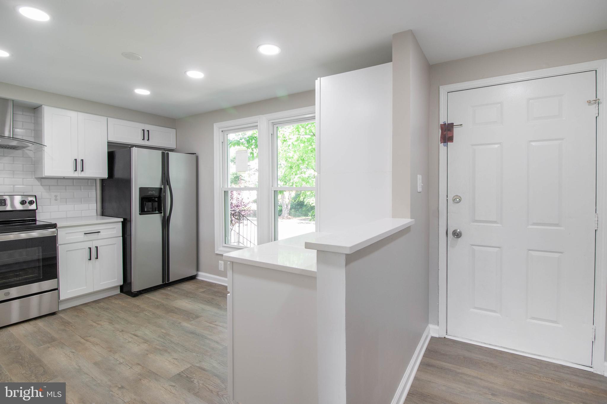 POHICK VILLAGE - Residential Lease