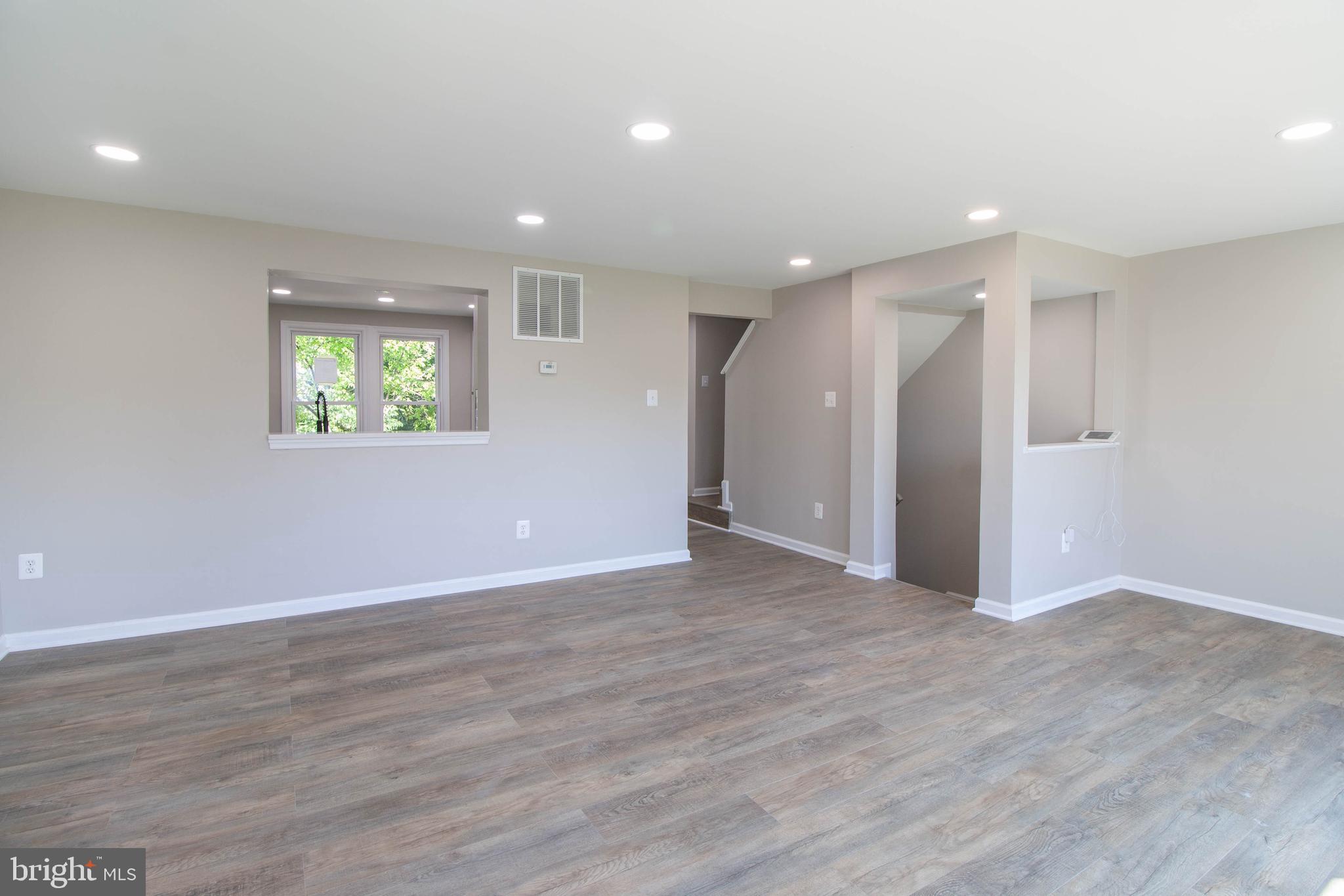 POHICK VILLAGE - Residential Lease