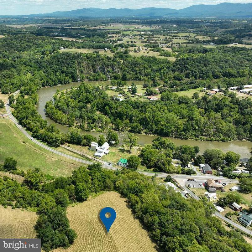 8 GALLOWAY SPRING LANE