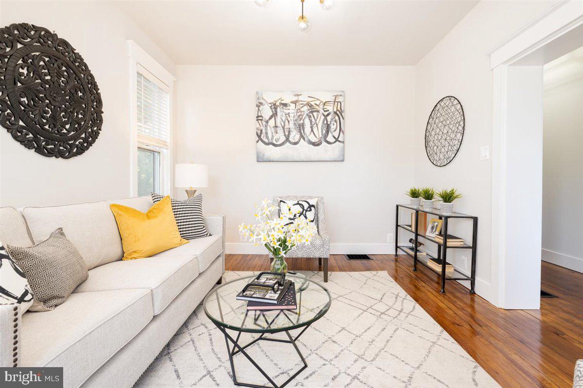 FUNKSTOWN - Residential