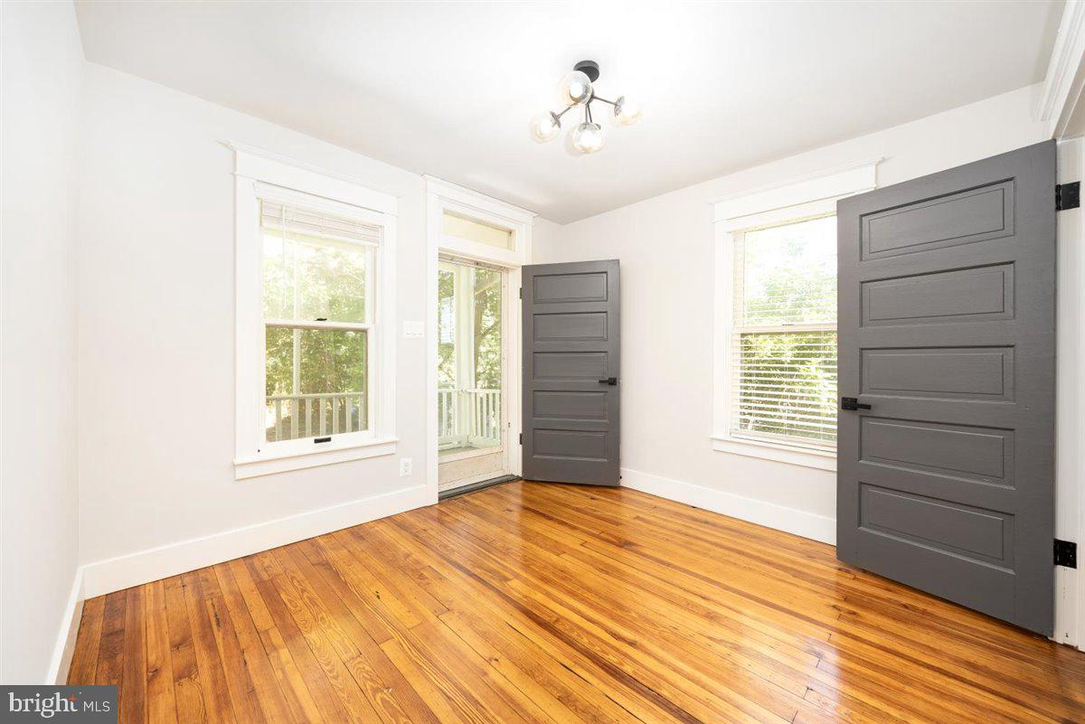 FUNKSTOWN - Residential