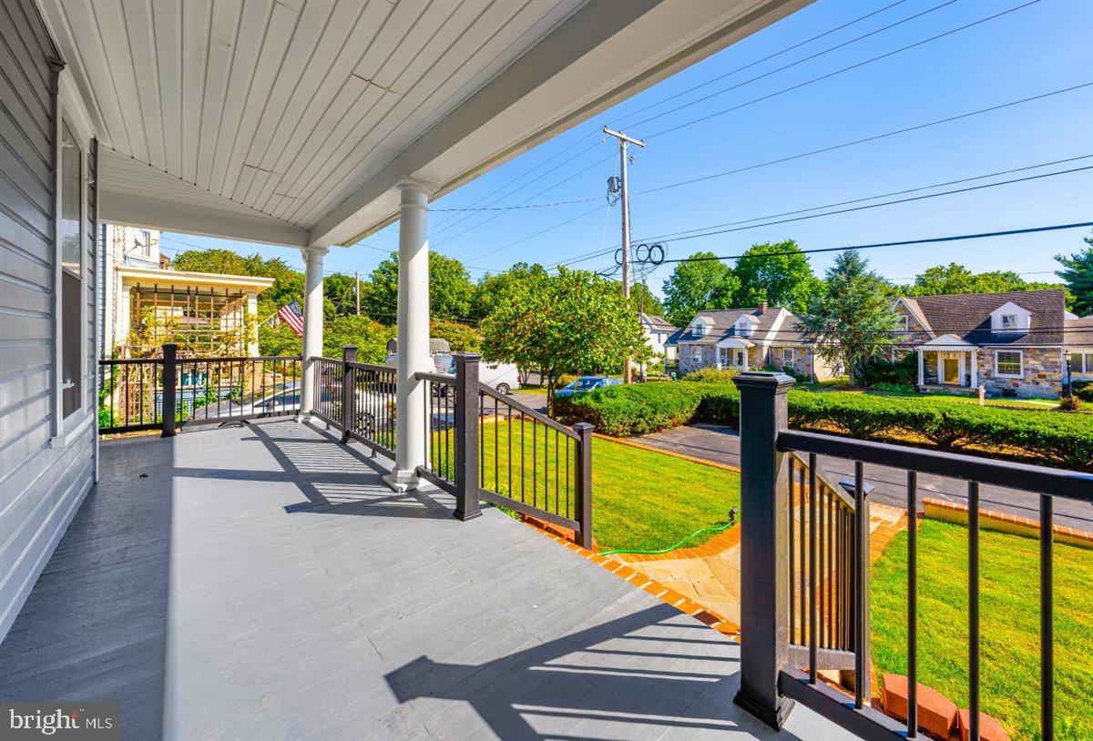 FUNKSTOWN - Residential