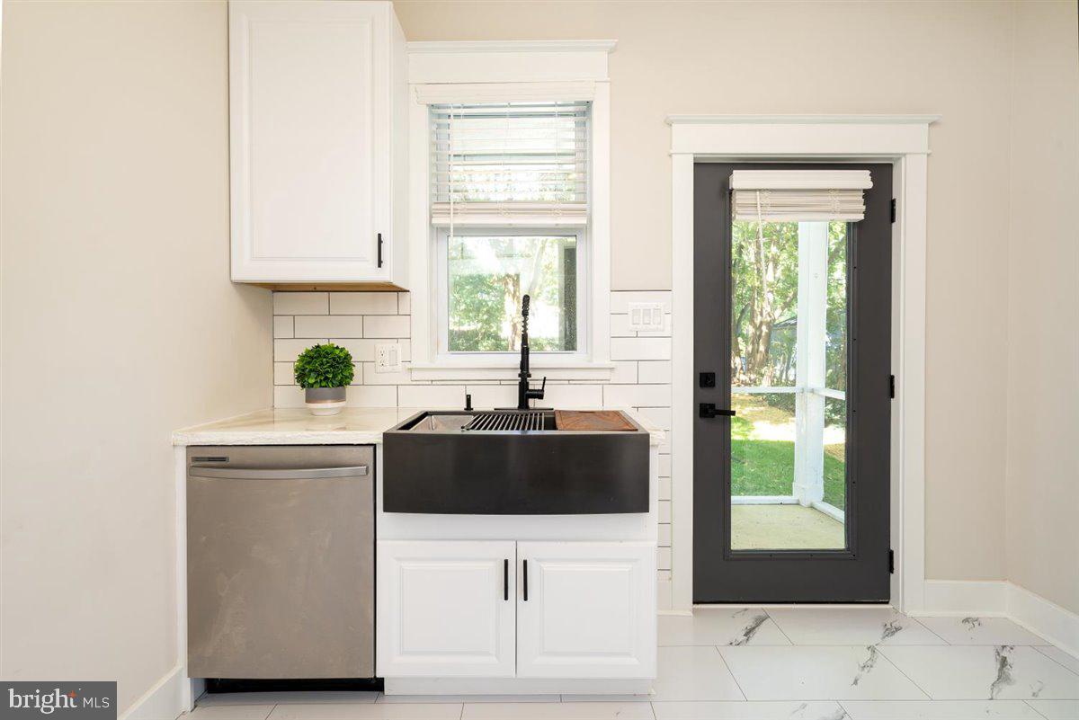 FUNKSTOWN - Residential