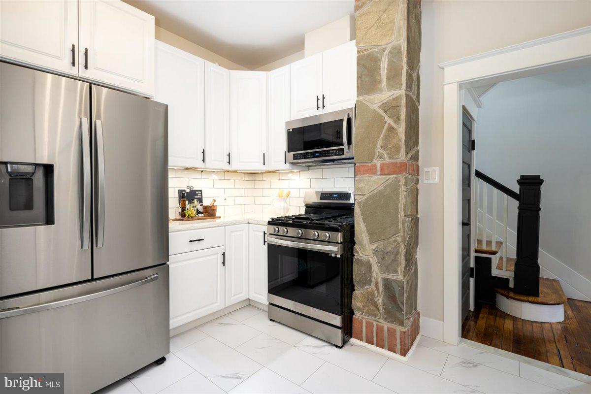 FUNKSTOWN - Residential