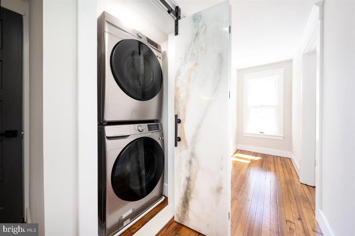 FUNKSTOWN - Residential