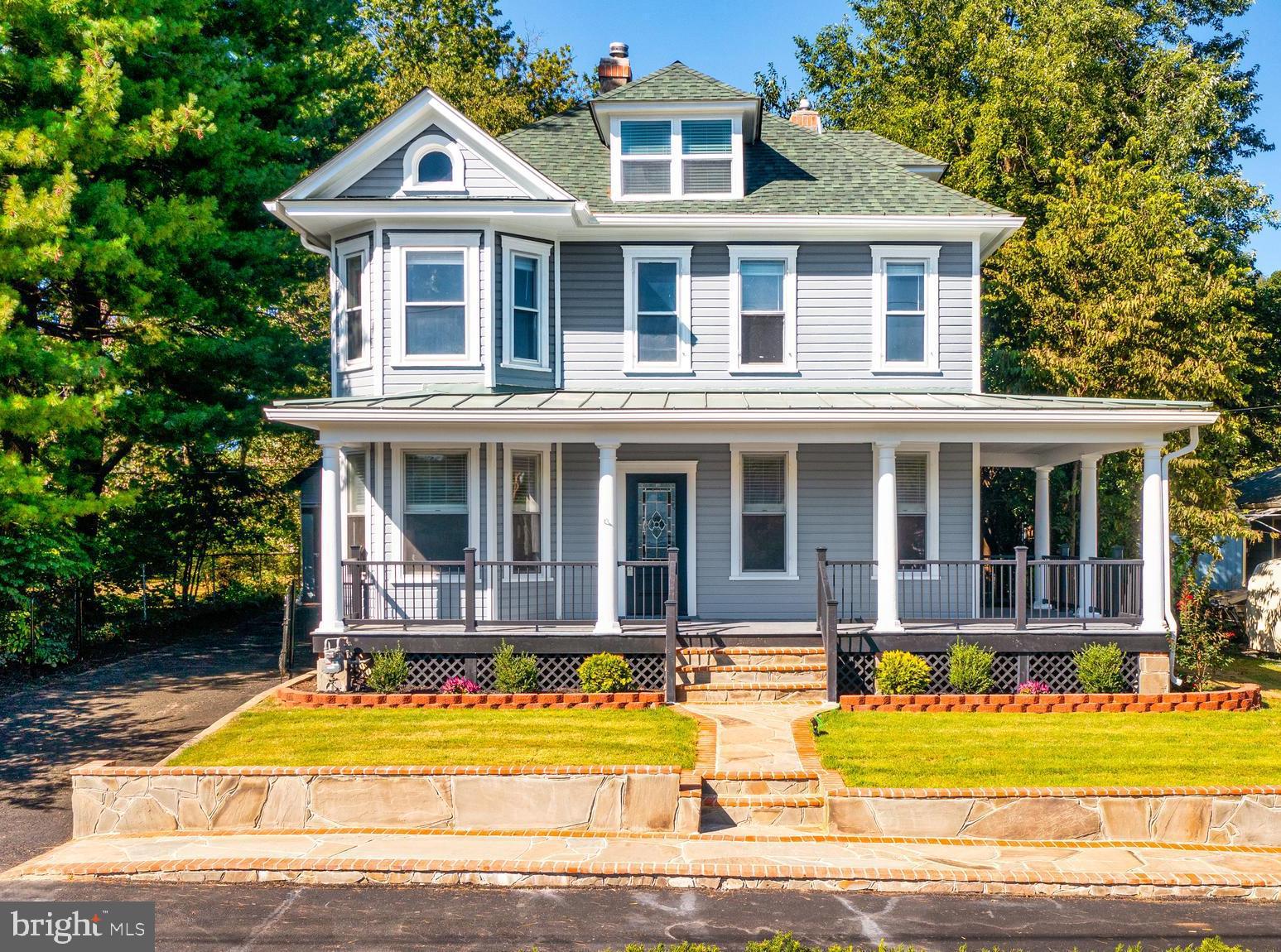 FUNKSTOWN - Residential