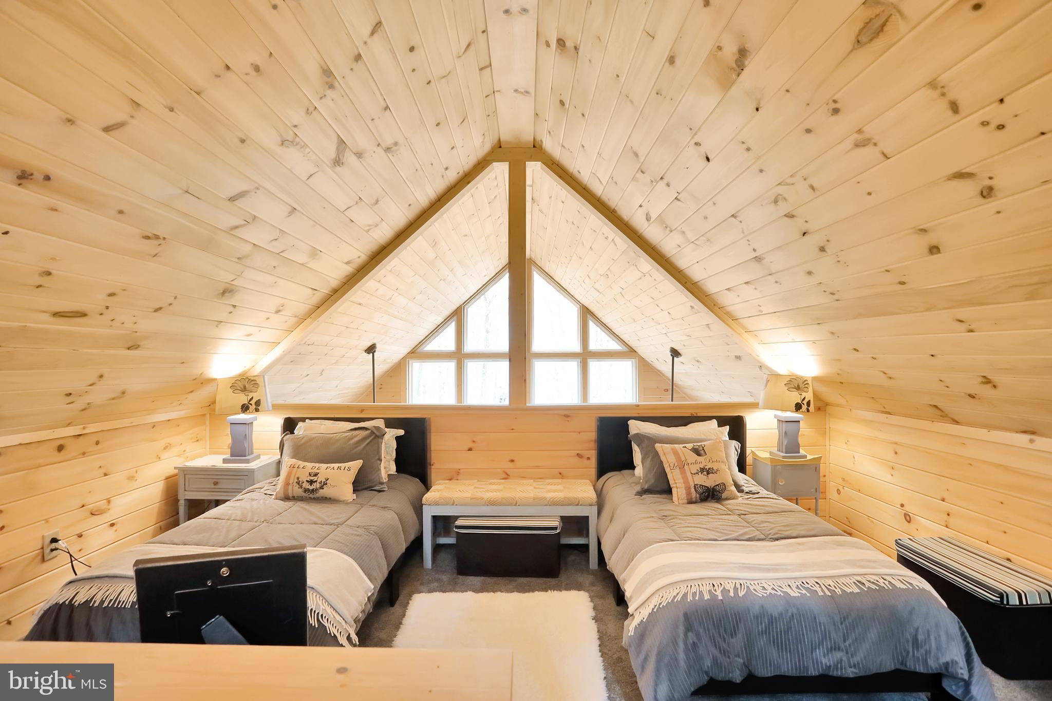 THE WOODS - Residential