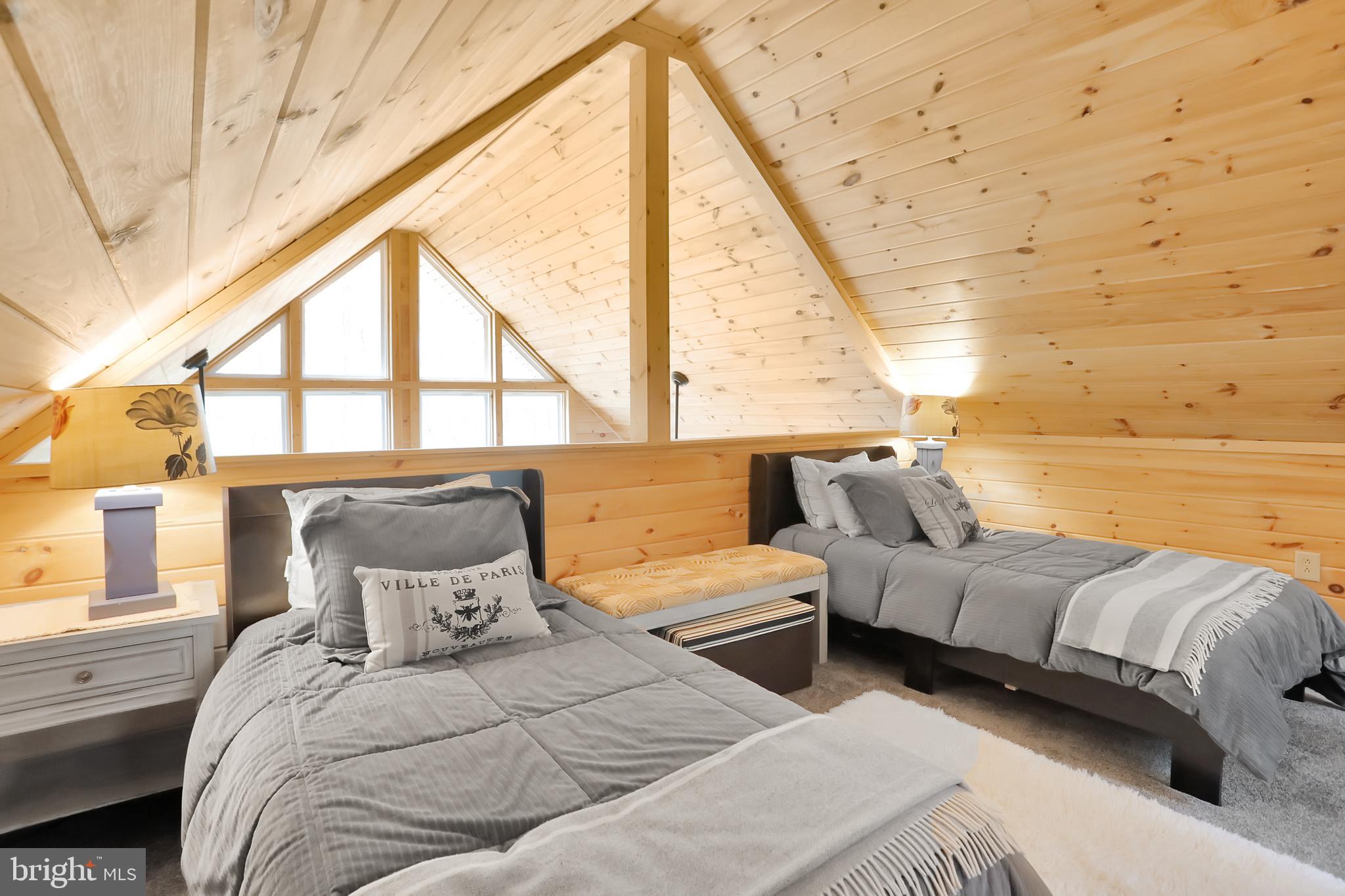 THE WOODS - Residential