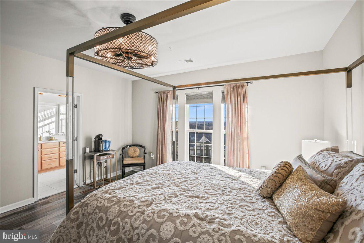 GOOSE CREEK VILLAGE - Residential