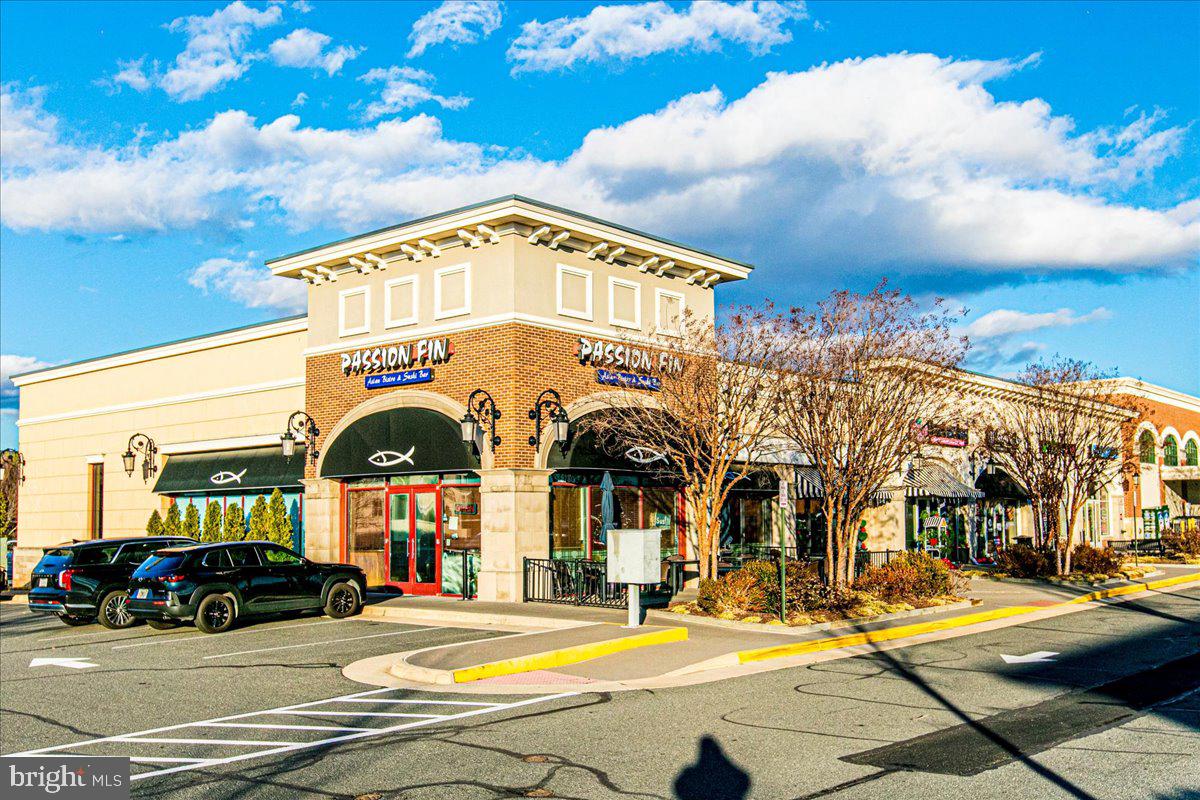 GOOSE CREEK VILLAGE - Residential