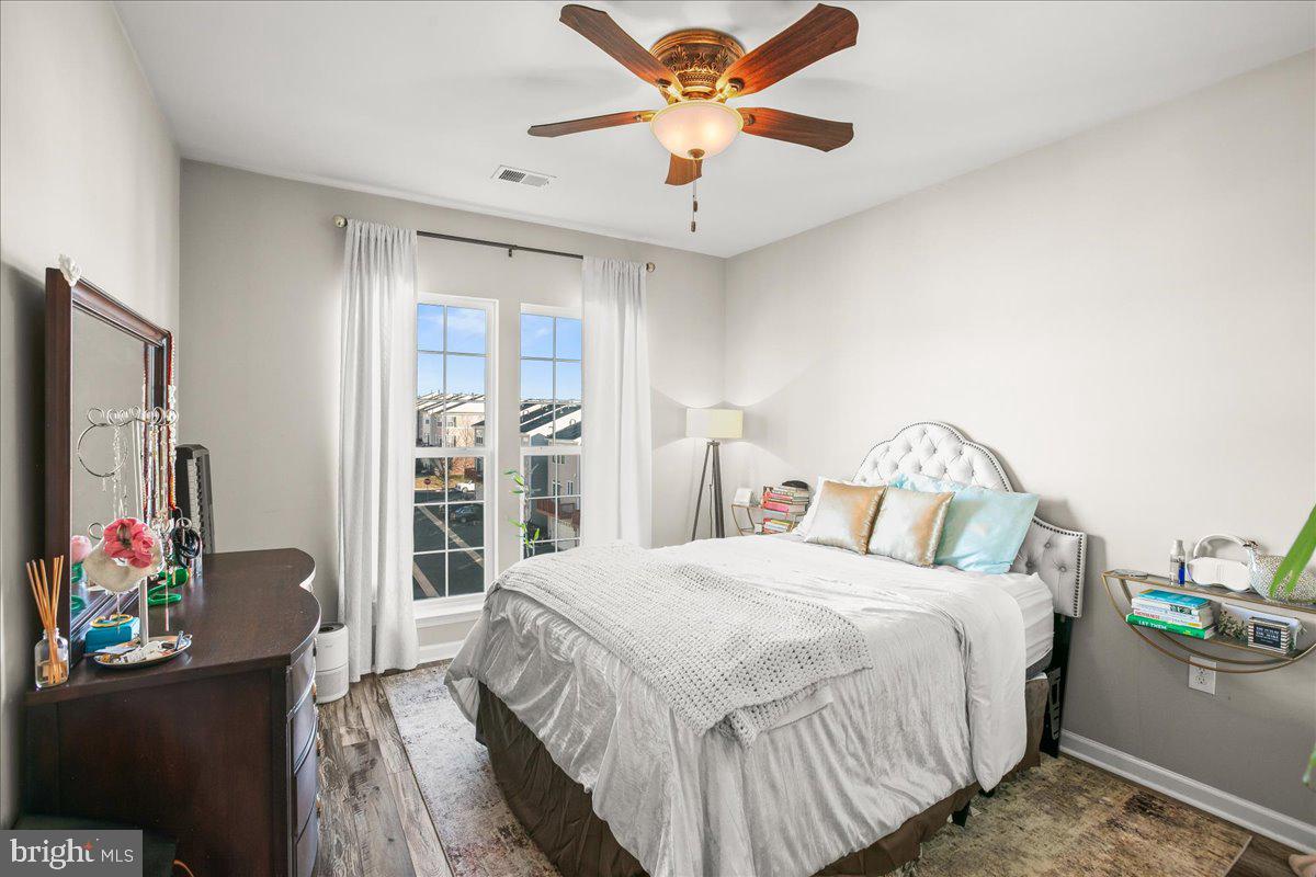 GOOSE CREEK VILLAGE - Residential