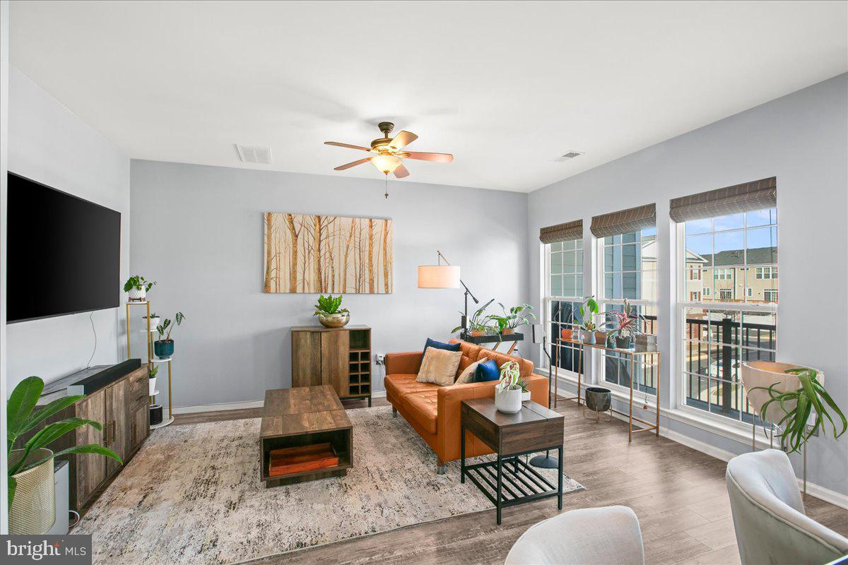 GOOSE CREEK VILLAGE - Residential