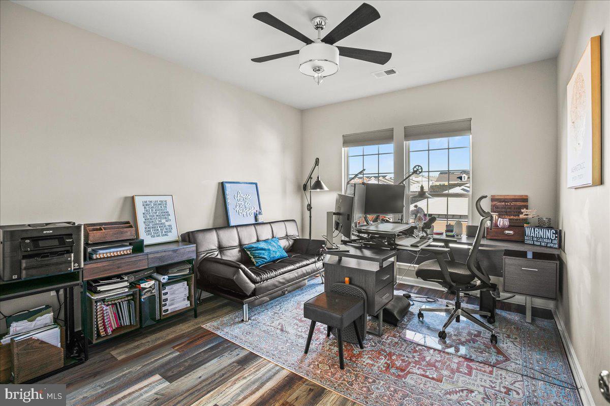 GOOSE CREEK VILLAGE - Residential