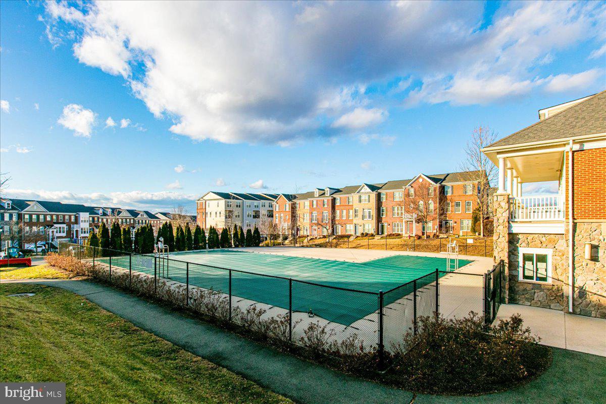 GOOSE CREEK VILLAGE - Residential