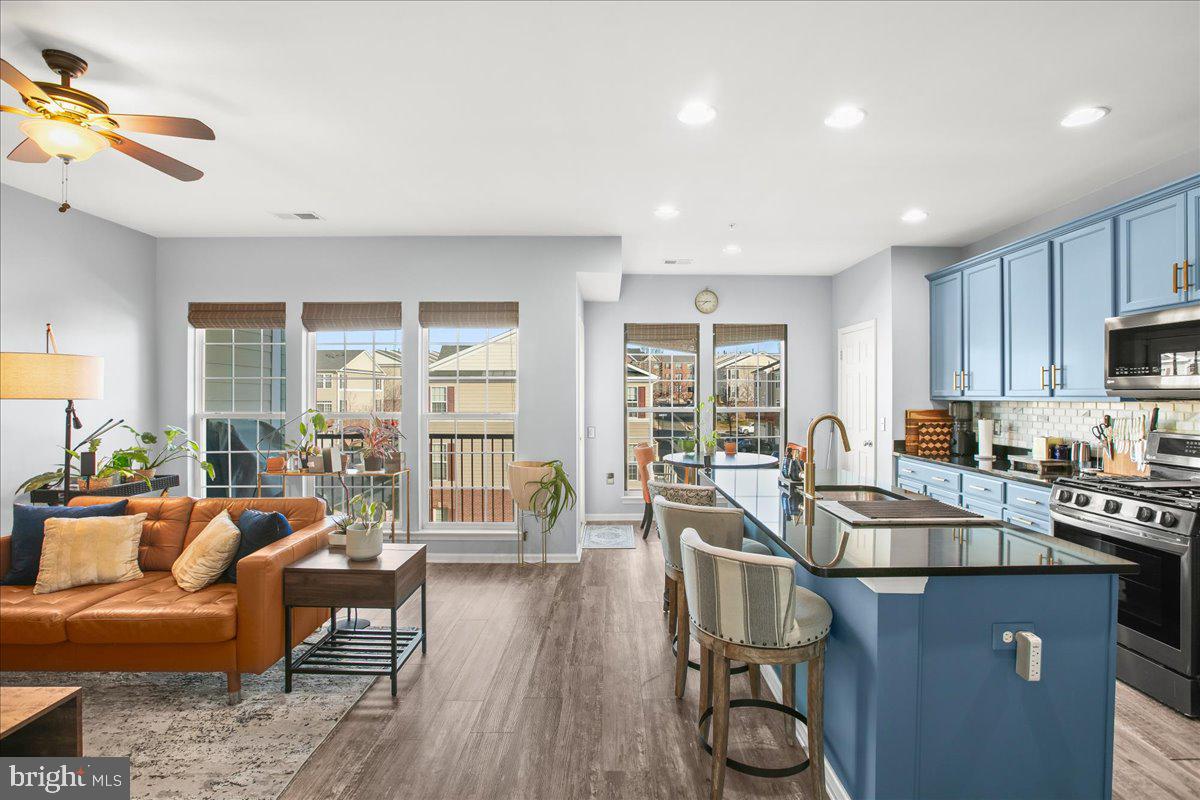 GOOSE CREEK VILLAGE - Residential