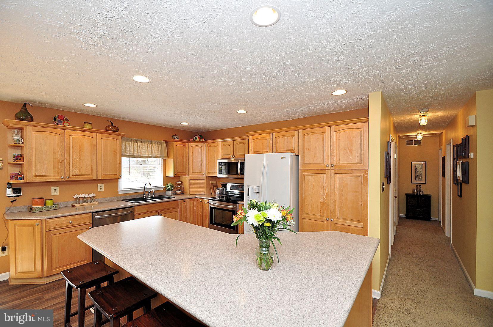 OAK HOLLOW - Residential