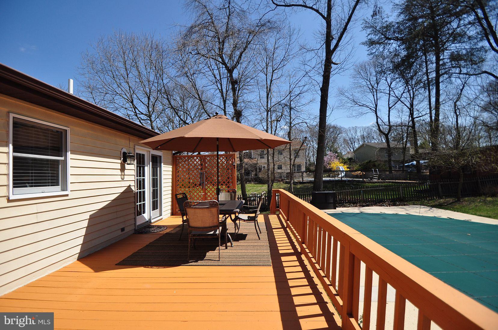 OAK HOLLOW - Residential