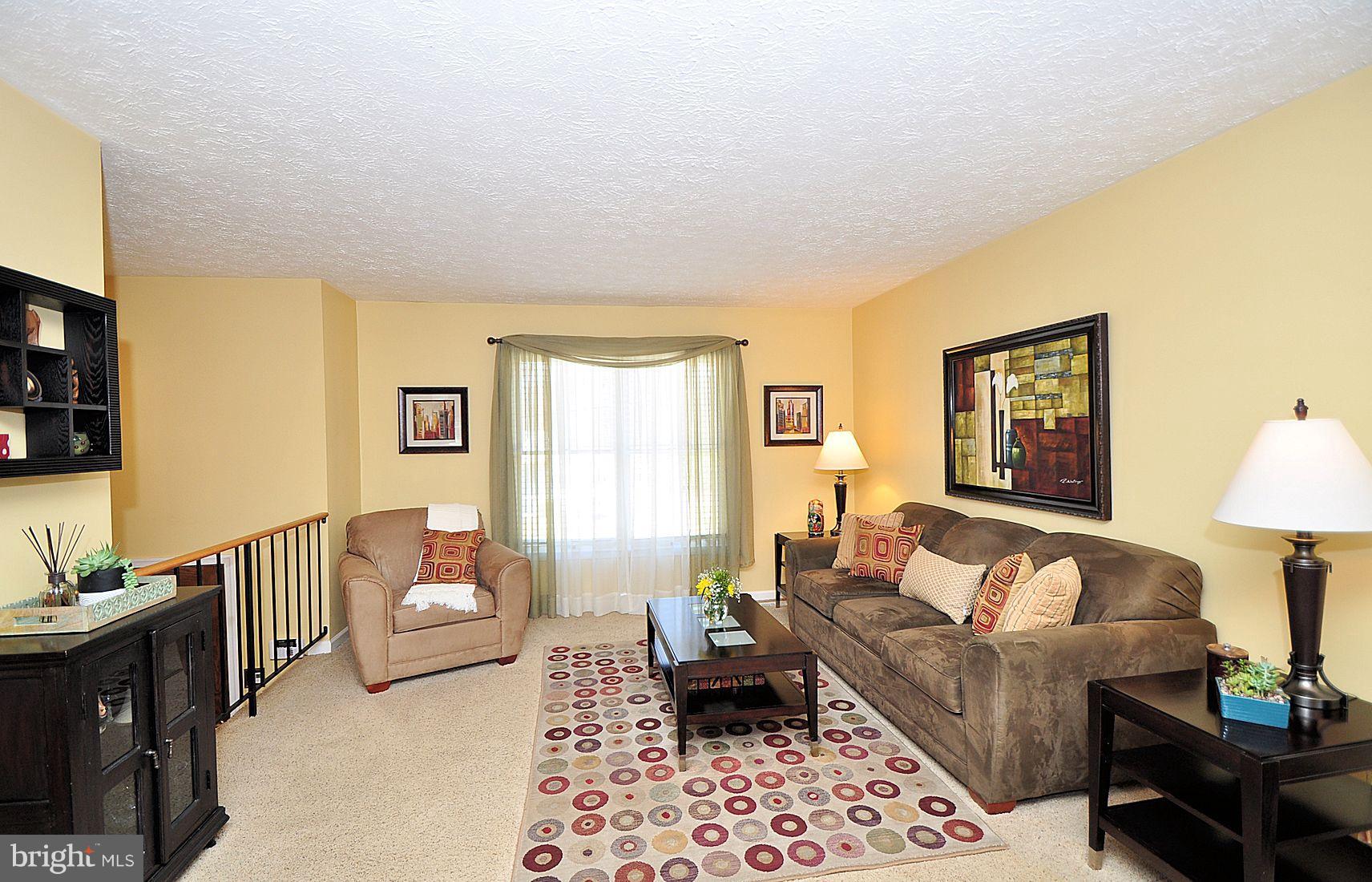 OAK HOLLOW - Residential